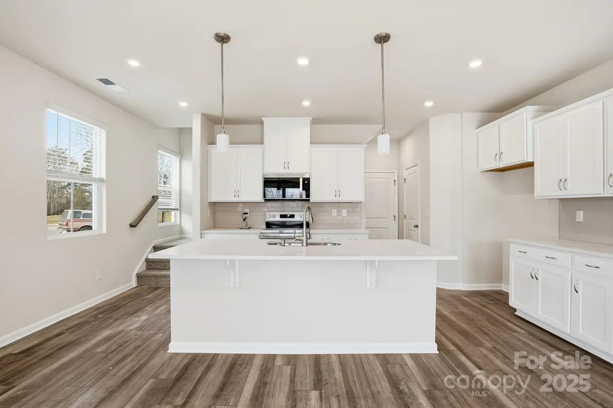 2135 Vinyasa Lane, Charlotte, NC 28215 - Image #1