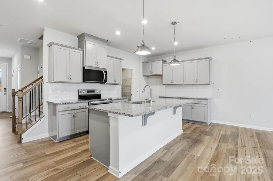 2131 Vinyasa Lane, Charlotte, NC 28215 - Image #2