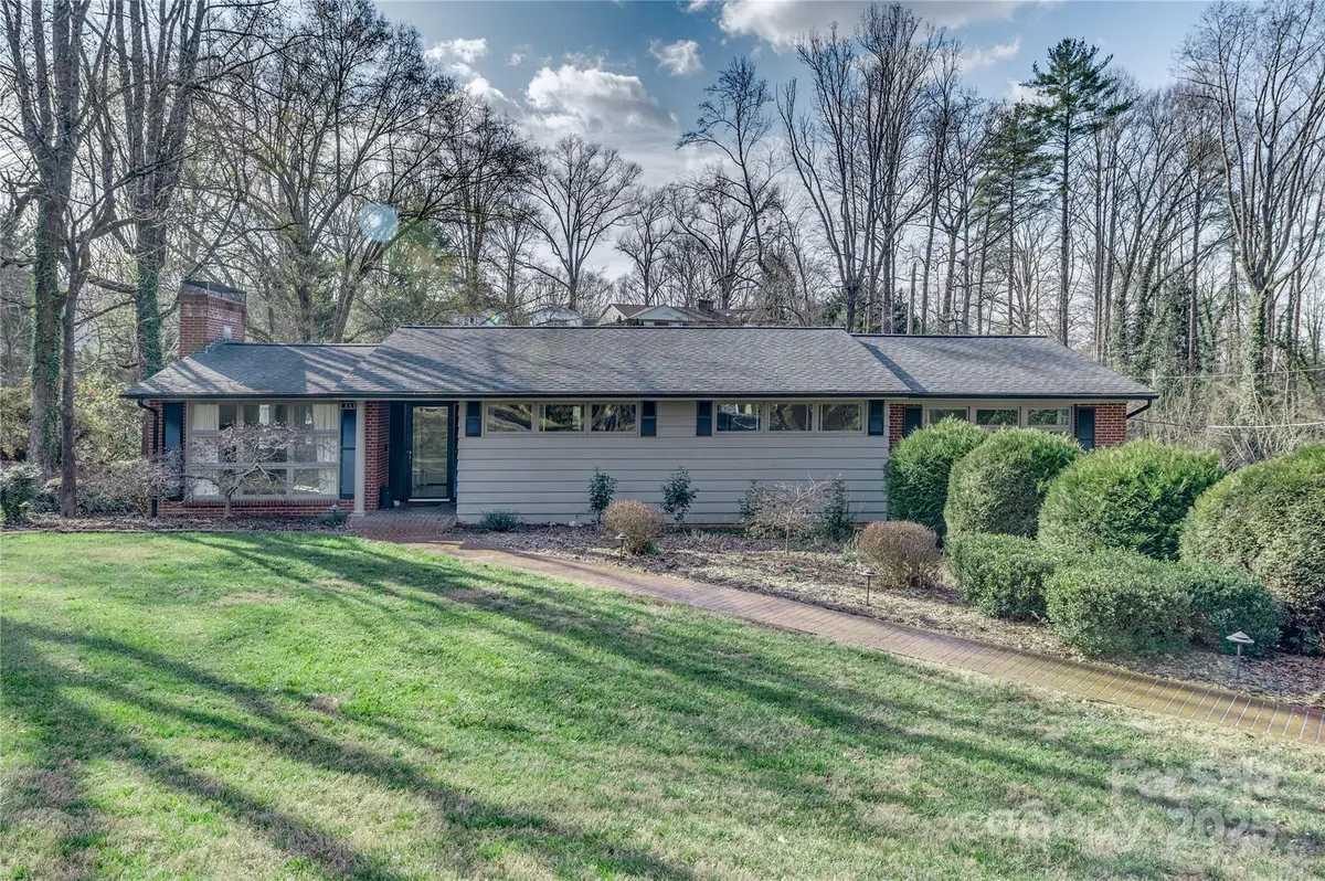 111 Kinwood Street, Morganton, NC 28655 - Image #1