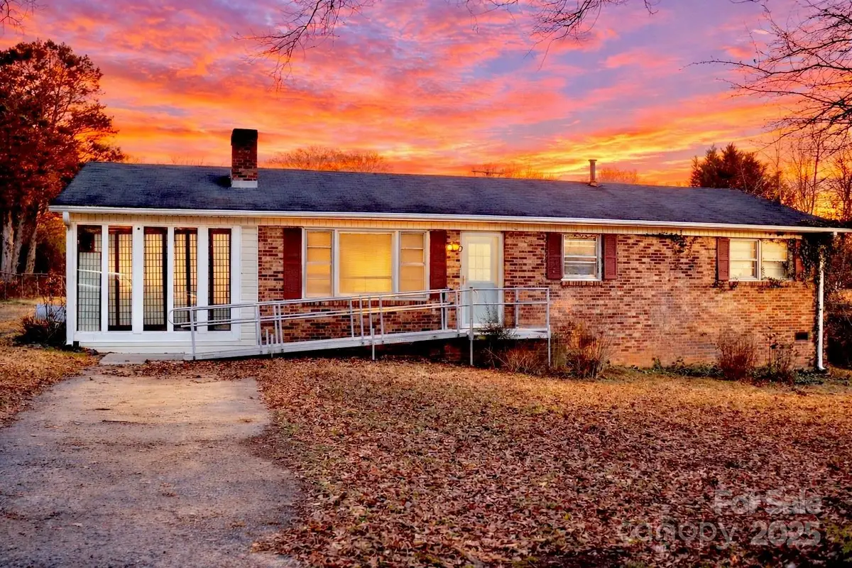 1930 Mountain Brook Drive, Gastonia, NC 28052 - Image #1