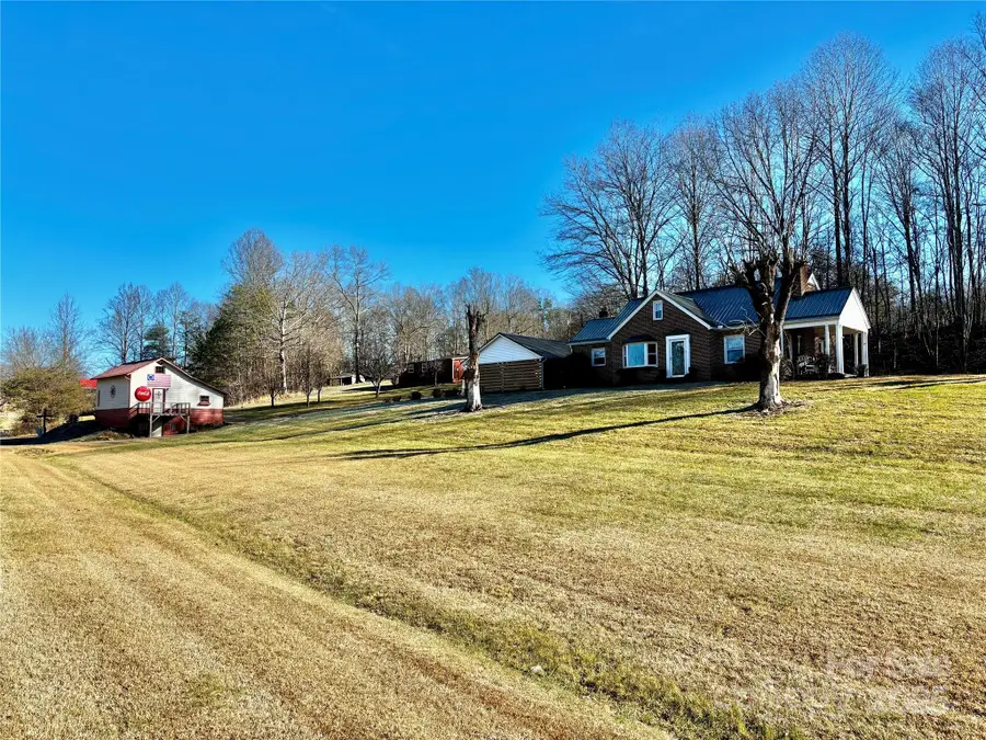 3391 Asbury Road, Mount Airy, NC 27030 - Image #3