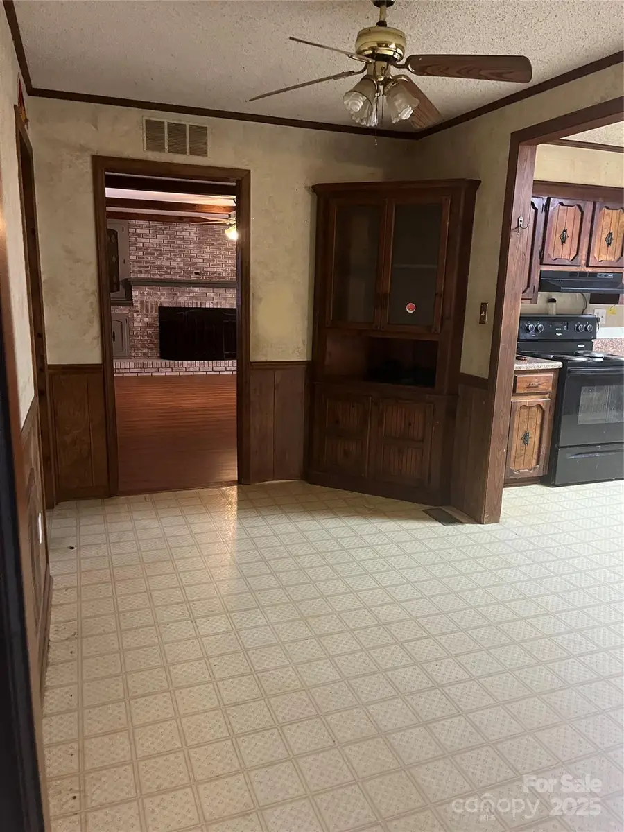 206 E Catawba Drive, Mount Holly, NC 28120 - Image #3