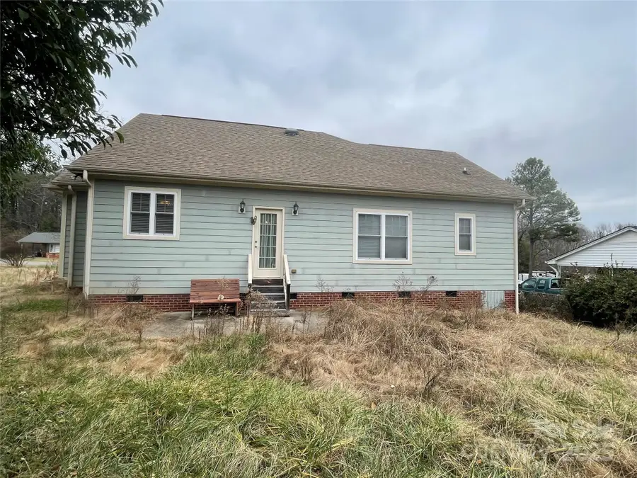 3112 Hollywood Drive, Gastonia Township, NC 76548 - Image #2