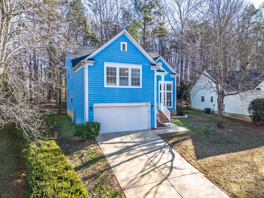 8622 Woodhill Manor Court, Charlotte, NC 28215 - Image #2