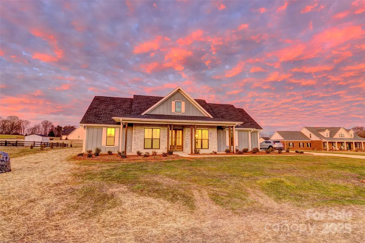 731 Kiser Road, Bessemer City, NC 28016 - Image #1