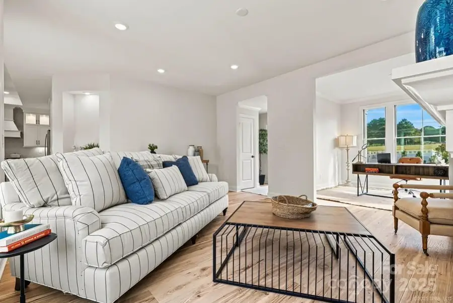 4180 Creek Bridge Circle #110, Charlotte, NC 28213 - Image #3