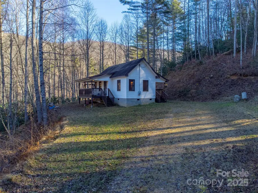 109 Hog Cove Road, Sylva, NC 28779 - Image #2