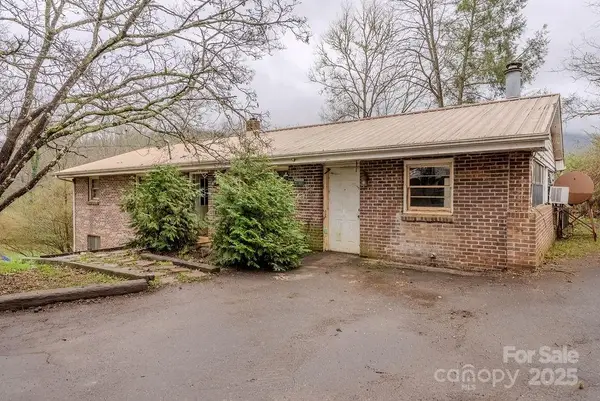 170 Clifton Avenue, Bryson City, NC 28713