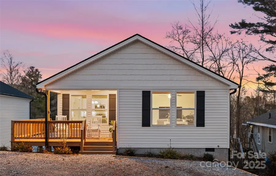 95 Eastabrook Avenue, Brevard, NC 28712 - Image #2