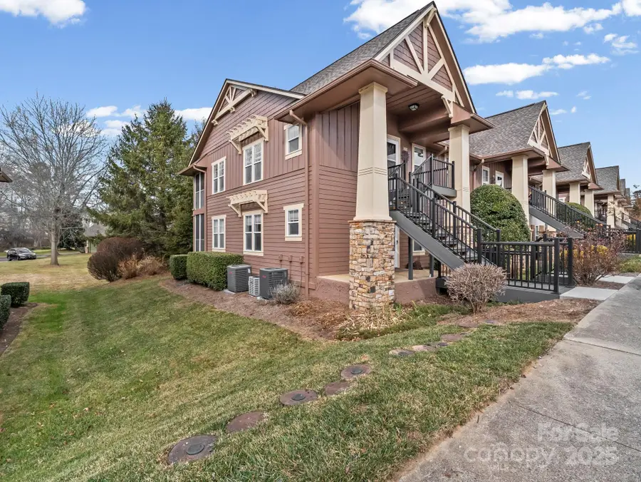1002 Deermouse Way, Hendersonville, NC 28792 - Image #2