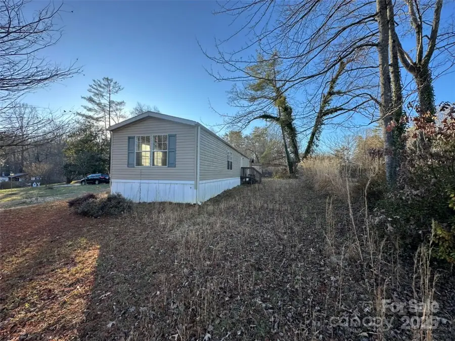 200 Rolling Oaks Drive, Hendersonville, NC 28791 - Image #2