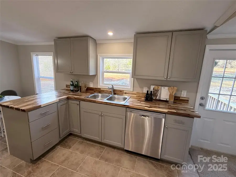 2501 Swanson Road, Crouse, NC 28033 - Image #3