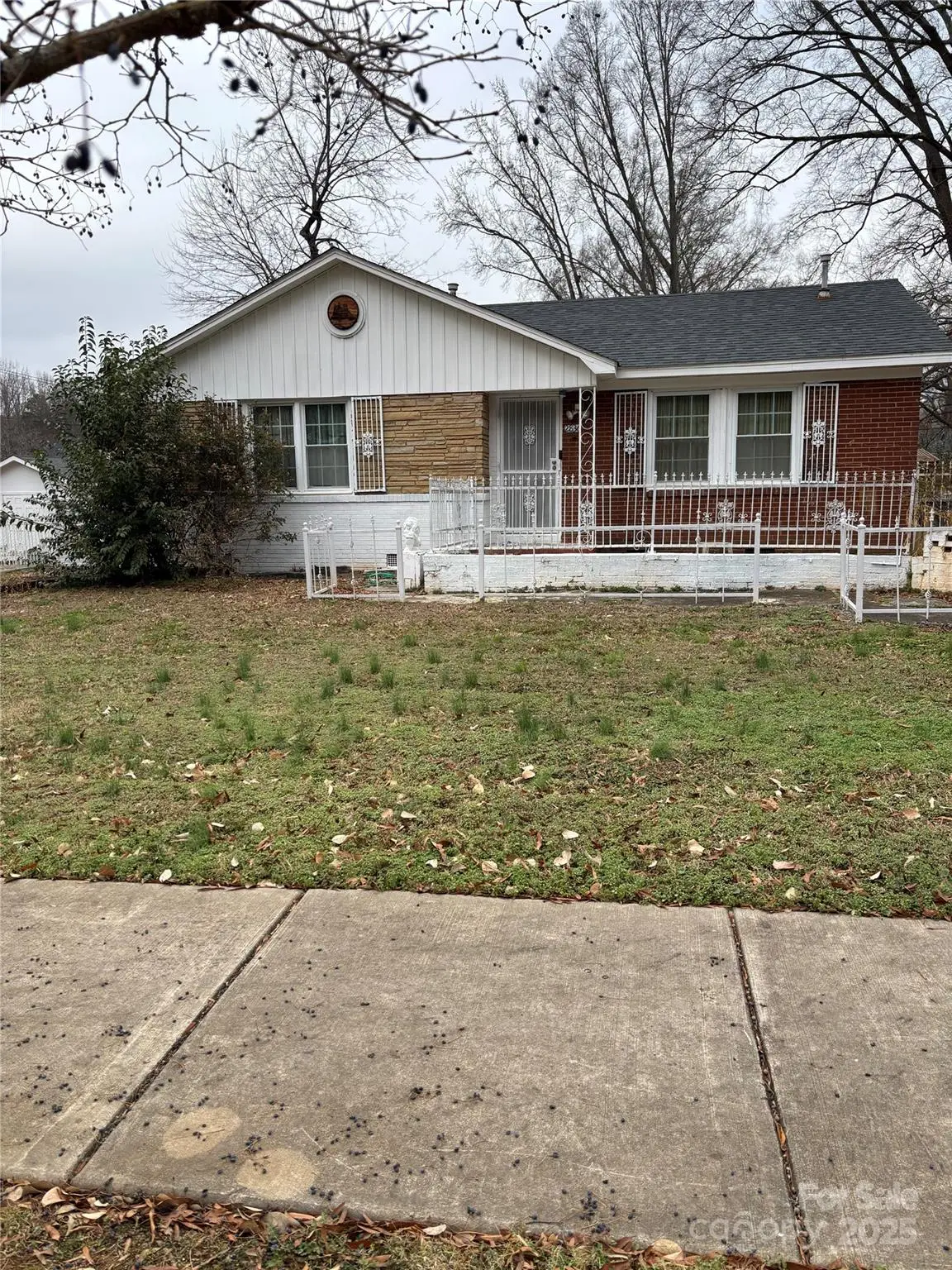 2836 Fordwood Drive, Charlotte, NC 28208 - Image #1