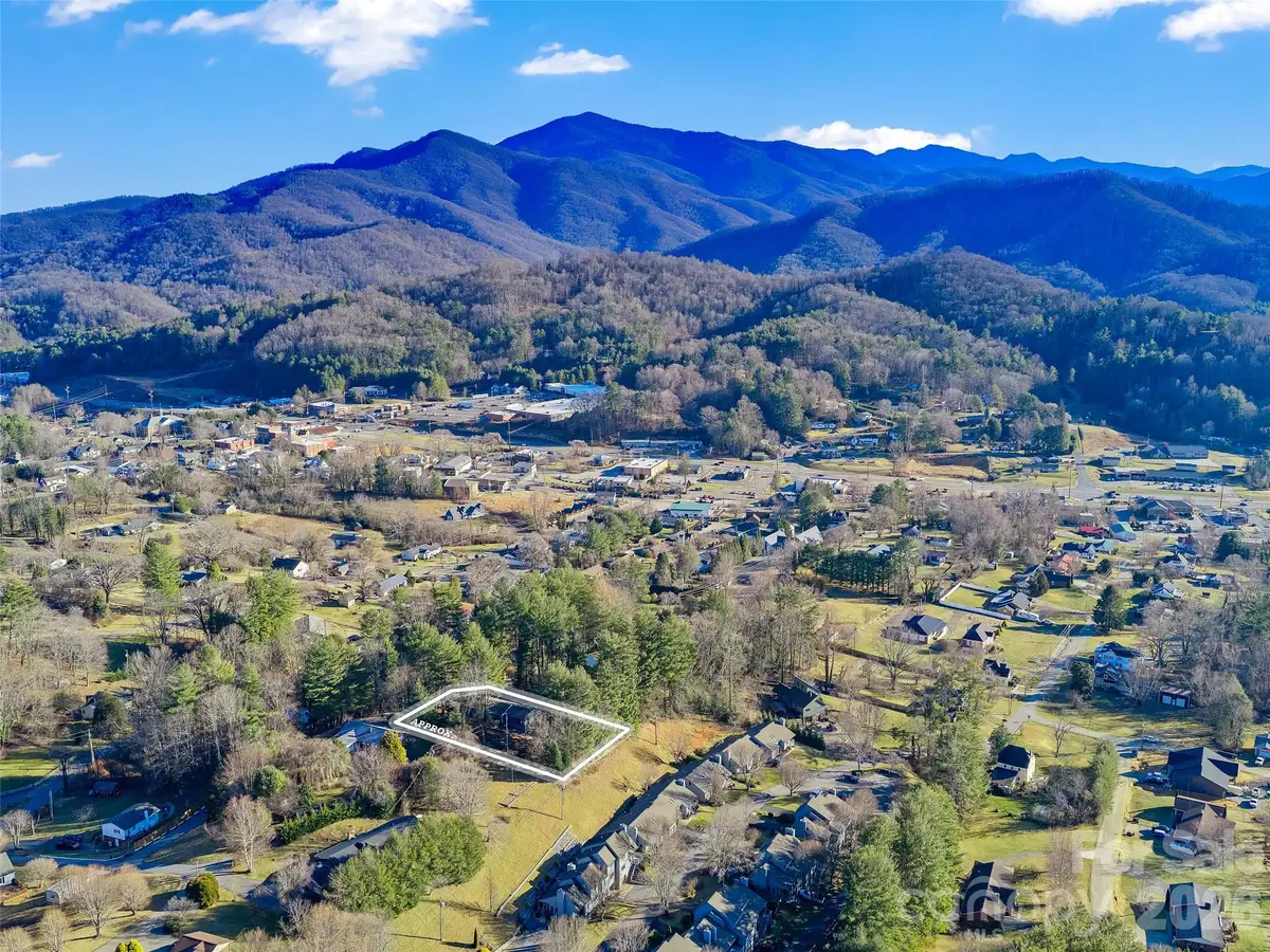 139 Church Street, Burnsville, NC 28714 - Image #1