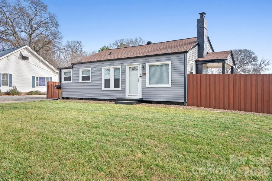 264 E Mcneely Avenue, Mooresville, NC 28115 - Image #2