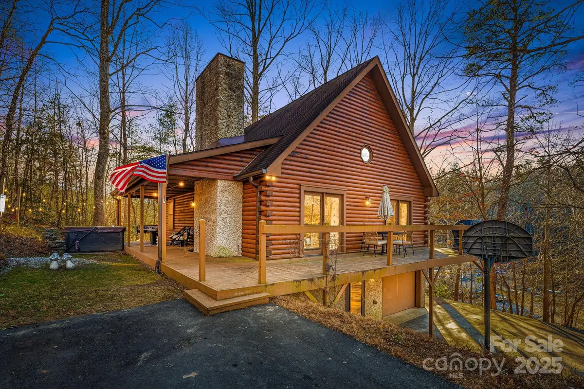 1 Lynnette Drive, Fairview, NC 28730 - Image #1