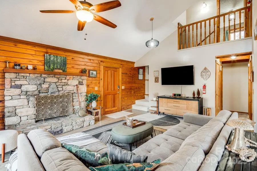 1 Lynnette Drive, Fairview, NC 28730 - Image #3