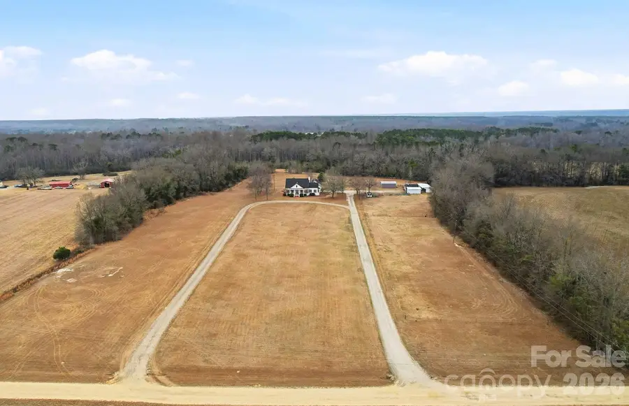 1004 Four Mile Loop, Cheraw, SC 29520 - #3