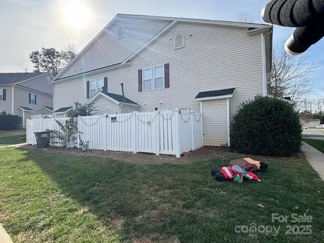 9510 Littleleaf Drive, Charlotte, NC 28215 - Image #3