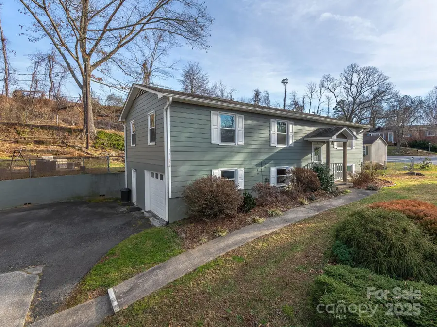 10 Village Park Drive, Weaverville, NC 28787 - Image #2