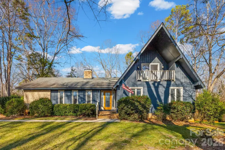 3706 Huckleberry Road, Charlotte, NC 28210 - Image #2