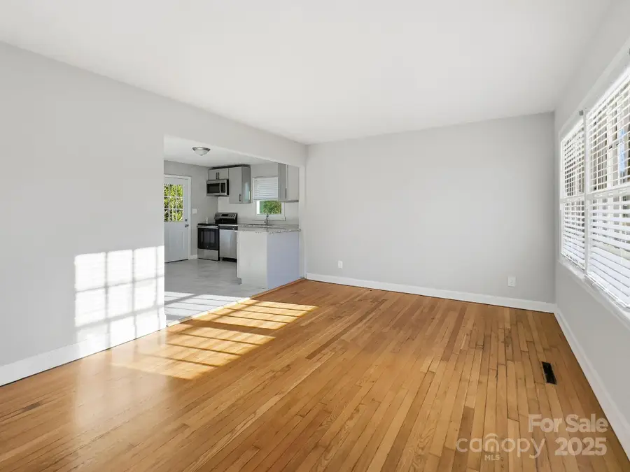 1420 Rollingwood Drive, Charlotte, NC 28217 - Image #3