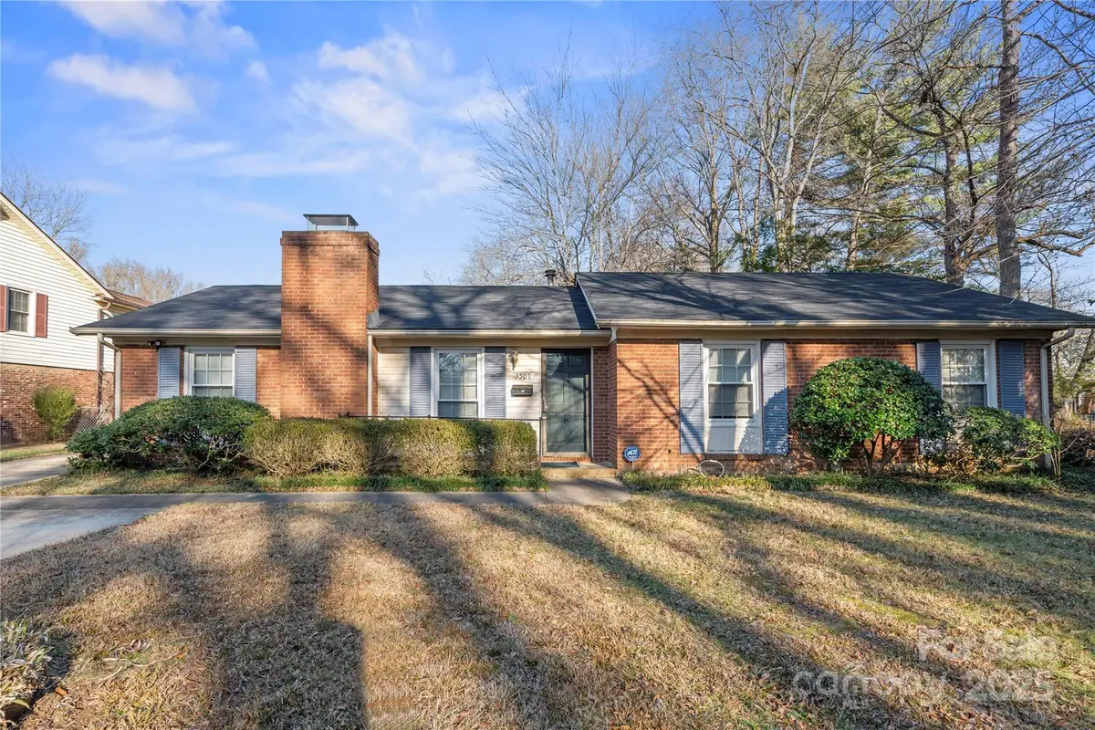 5509 Viewmont Drive, Charlotte, NC 28215 - Image #1