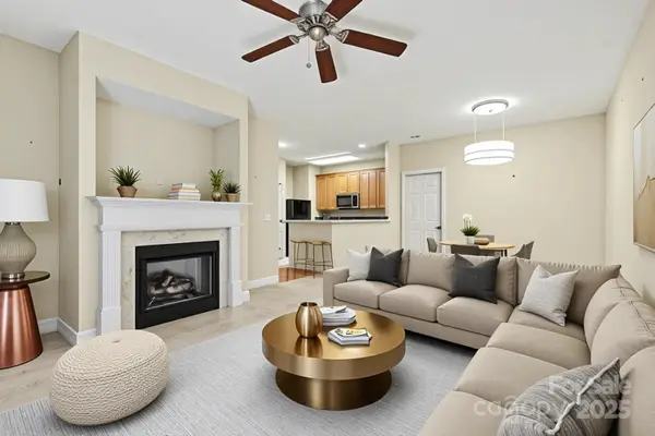 6812 Park Place Drive, Charlotte, NC 28262