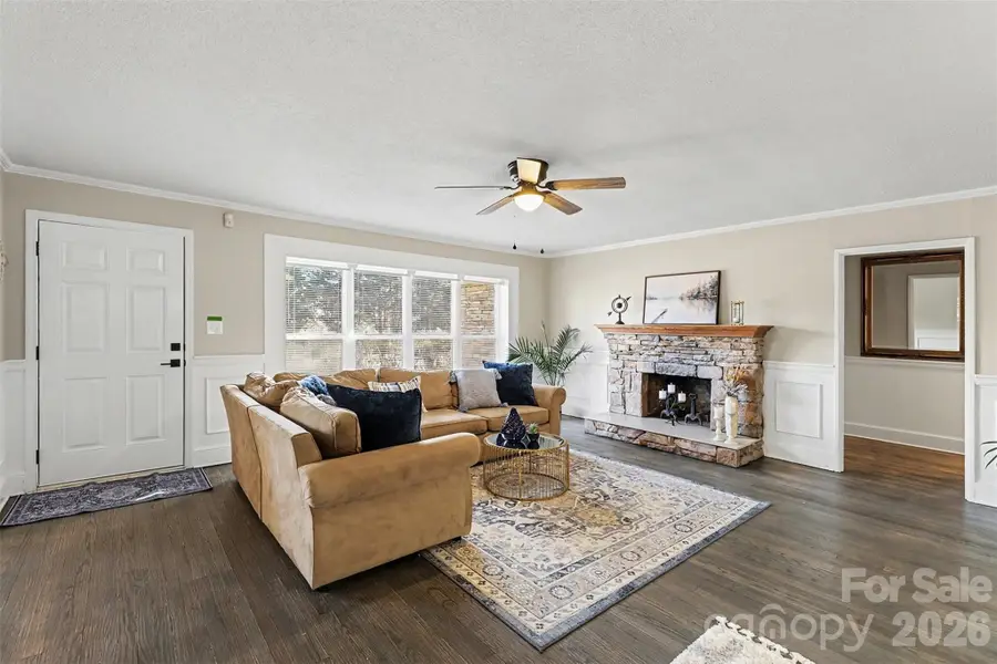 5401 W Sugar Creek Road, Charlotte, NC 28269 - Image #3