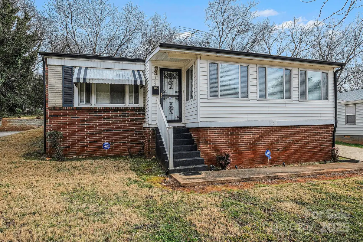 133 S Caldwell Avenue, Newton, NC 28658 - Image #1