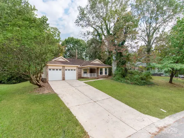 9026 Louvaine Drive, Charlotte, NC 28227