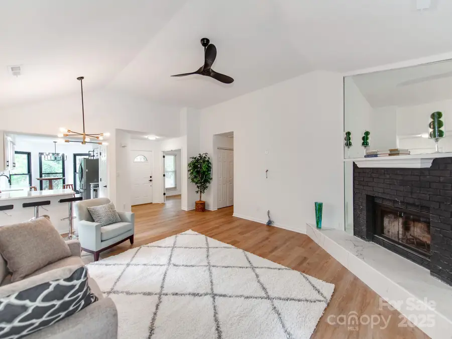 9026 Louvaine Drive, Charlotte, NC 28227 - Image #3