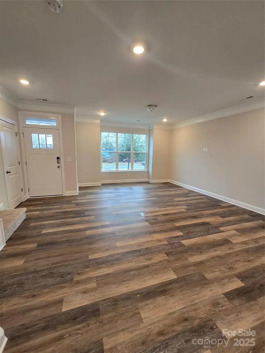 5036 David Cox Road, Charlotte, NC 28269 - Image #2