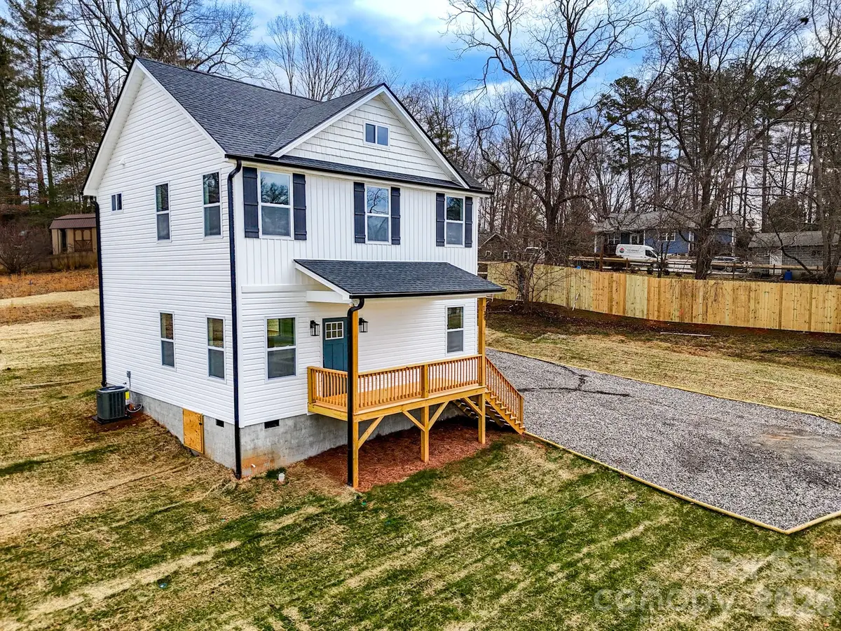 139 Old Nc 20 Highway, Alexander, NC 28701 - Image #1