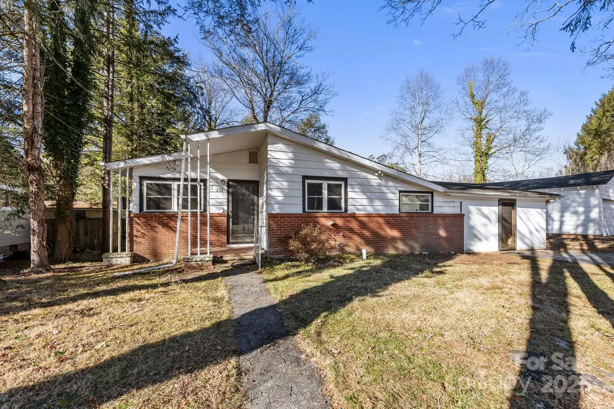 228 Grove Street, Brevard, NC 28712 - Image #1