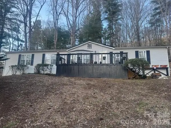 1372 Lickskillet Road, Burnsville, NC 28714