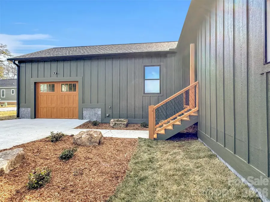 171 Peyton Elaine Road, Clyde, NC 28721 - #2