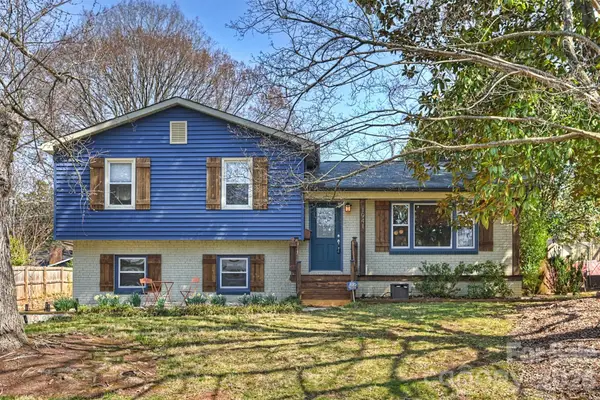 1941 Bentley Place, Charlotte, NC 28205