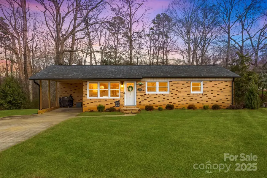 2104 Hollandale Drive, Gastonia, NC 28034 - Image #2