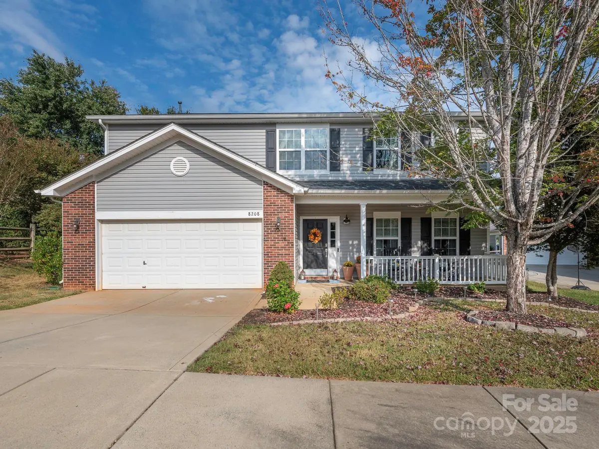 8208 Stourhead Gardens Lane, Waxhaw, NC 28173 - Image #1