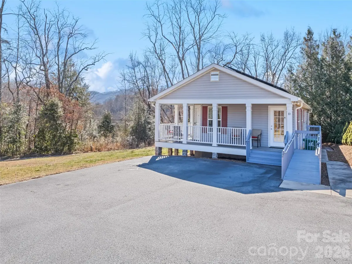 10 Enochs Way, Fletcher, NC 28732 - Image #1