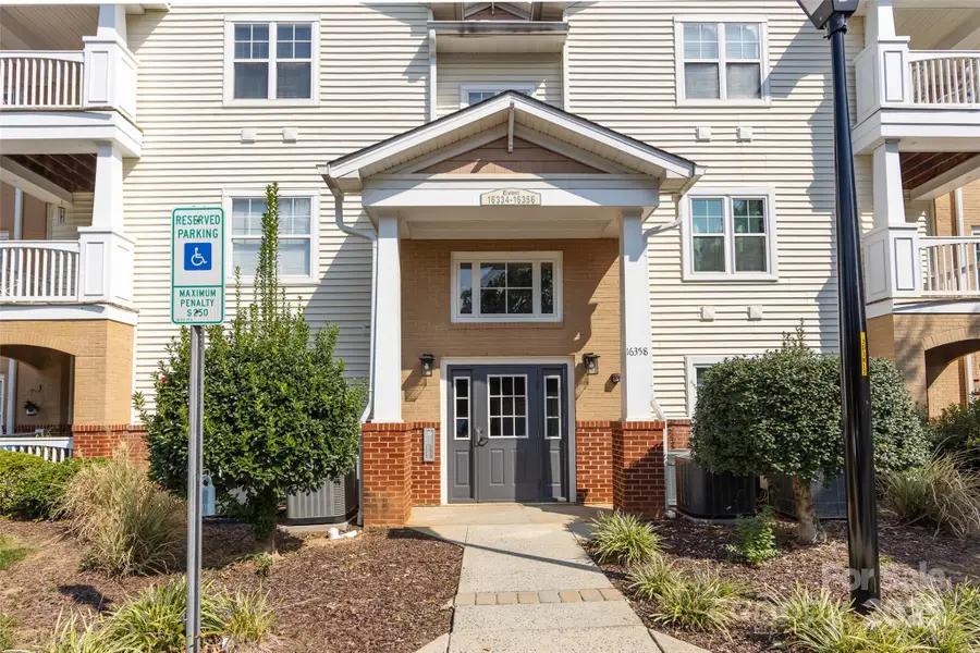 16354 Redstone Mountain Lane, Charlotte, NC 28277 - #3