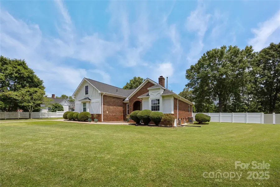 4116 Hoodridge Lane, Mint Hill, NC 28227 - Image #3