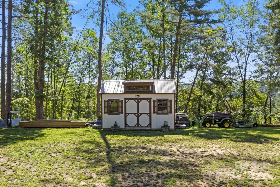 102 Kiwassa Lane, Hendersonville, NC 28792 - Image #3