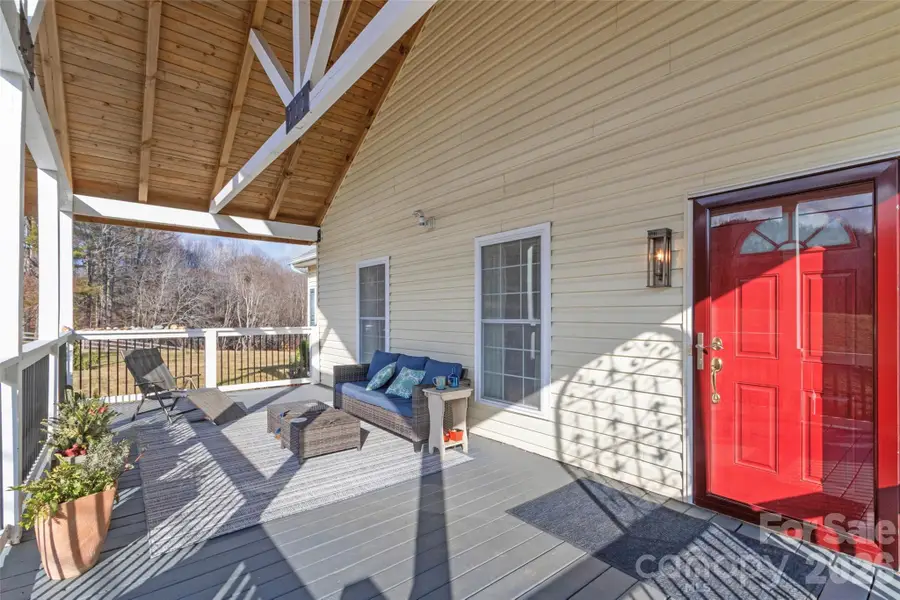 274 White Oak Circle, Burnsville, NC 28714 - Image #2