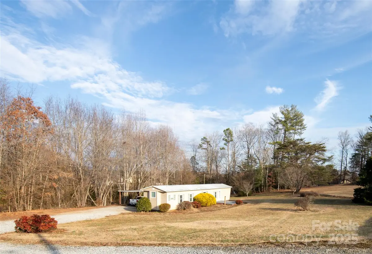 717 Pine Mountain Road, Hudson, NC 28638 - Image #1