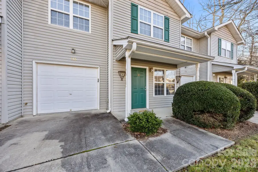 165 Wiltshire Circle, Fletcher, NC 28732 - Image #2