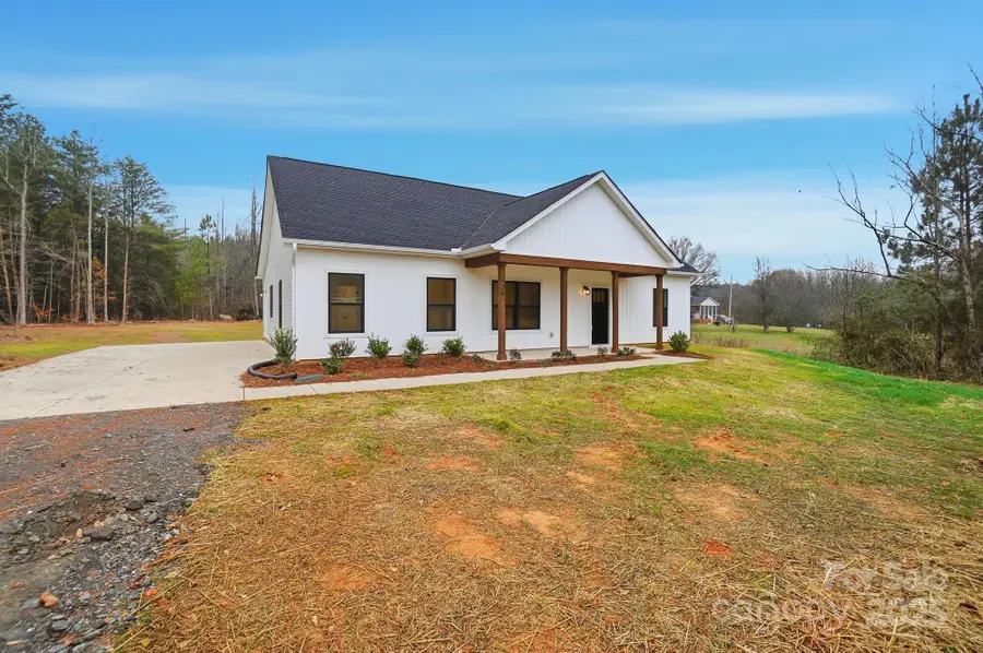 124 Rollingbrook Road, Kings Mountain, NC 28086 - Image #3