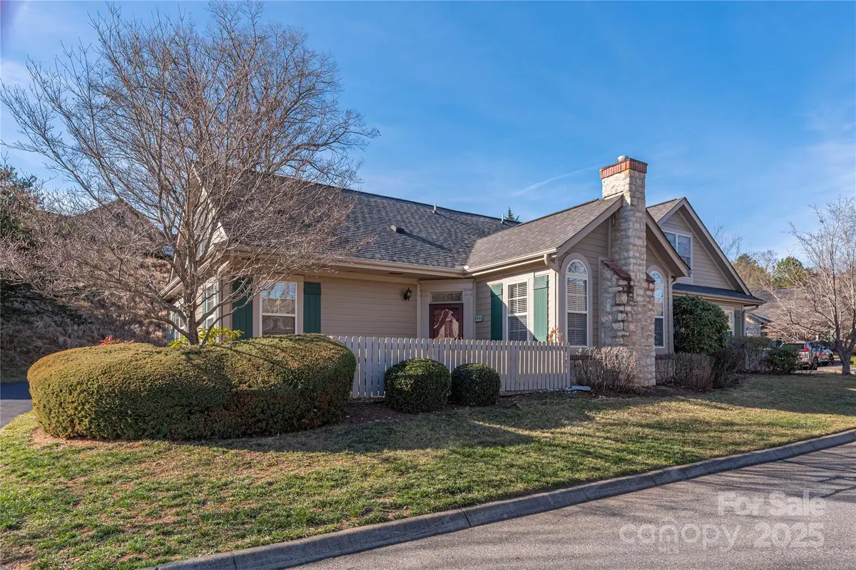 122 Outlook Circle, Swannanoa, NC 28778 - Image #1
