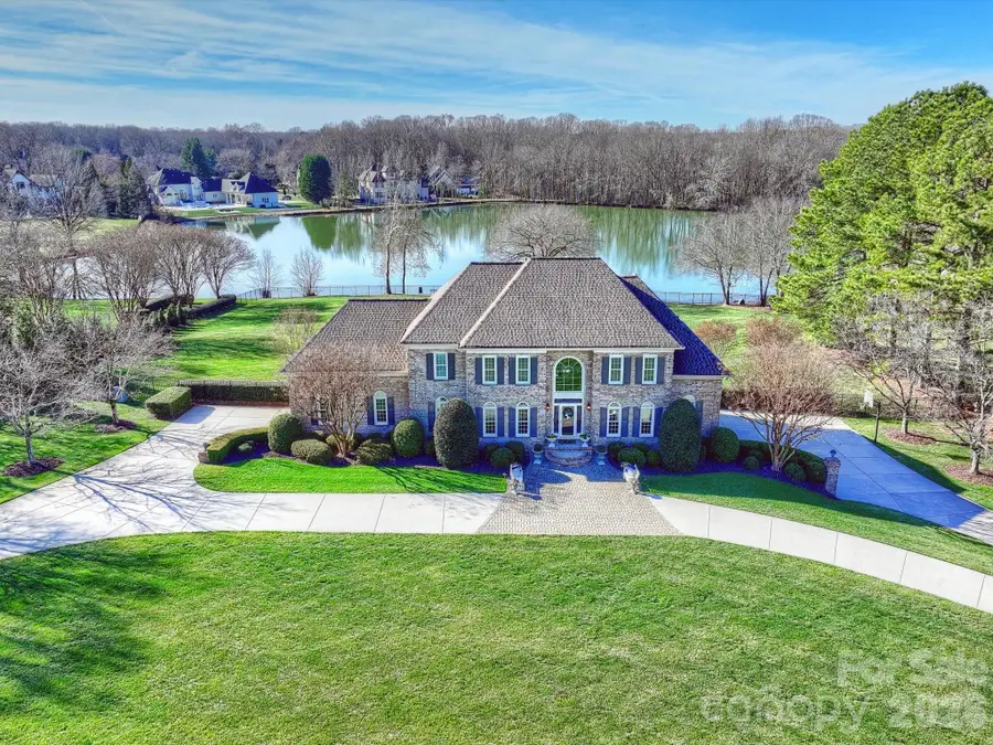 433 Landsbury Drive, Waxhaw, NC 28173 - Image #3